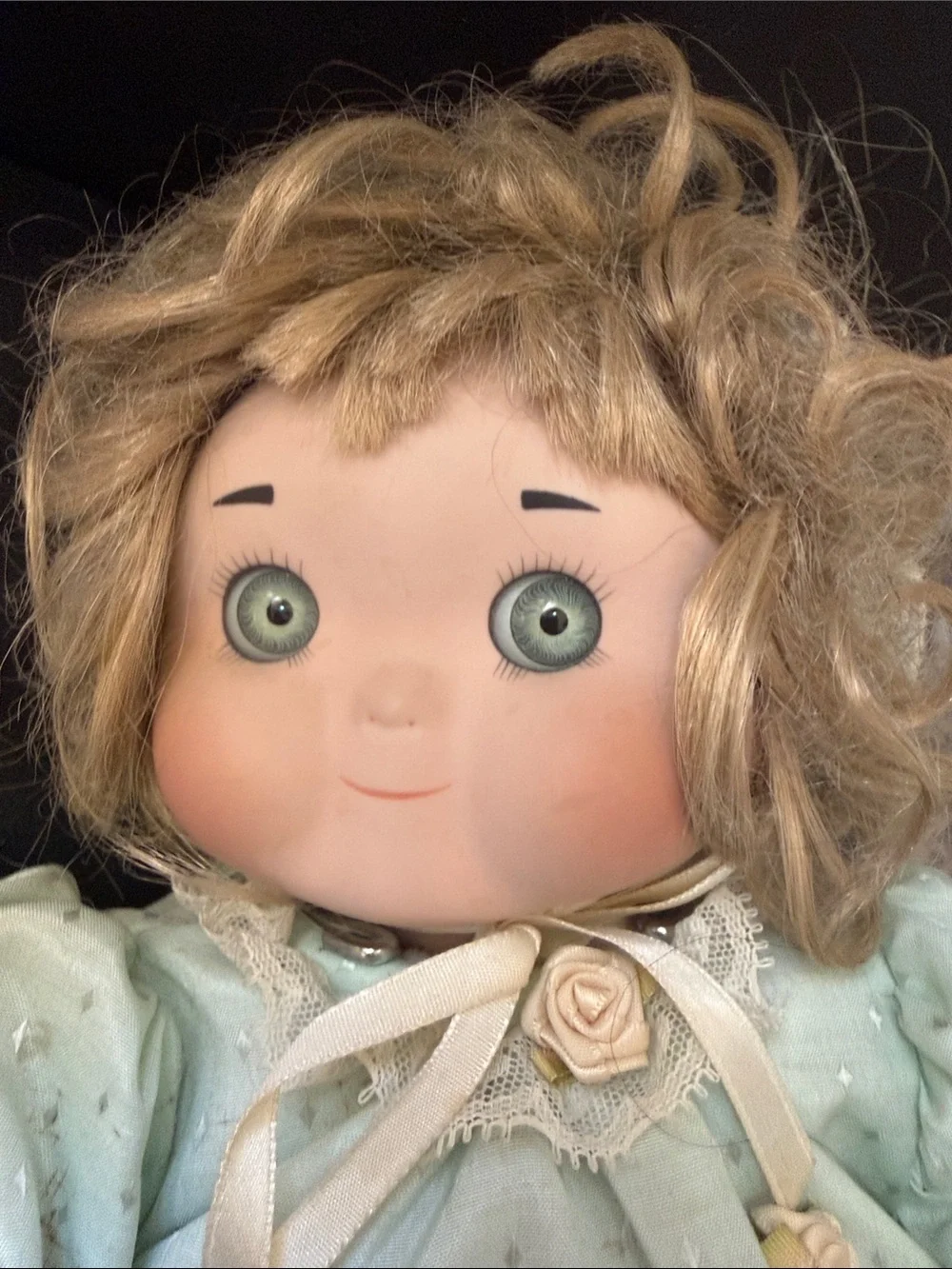 Goebel Collector Porcelain Doll Dolly Dingle Musical with Tag & a Stand 1989